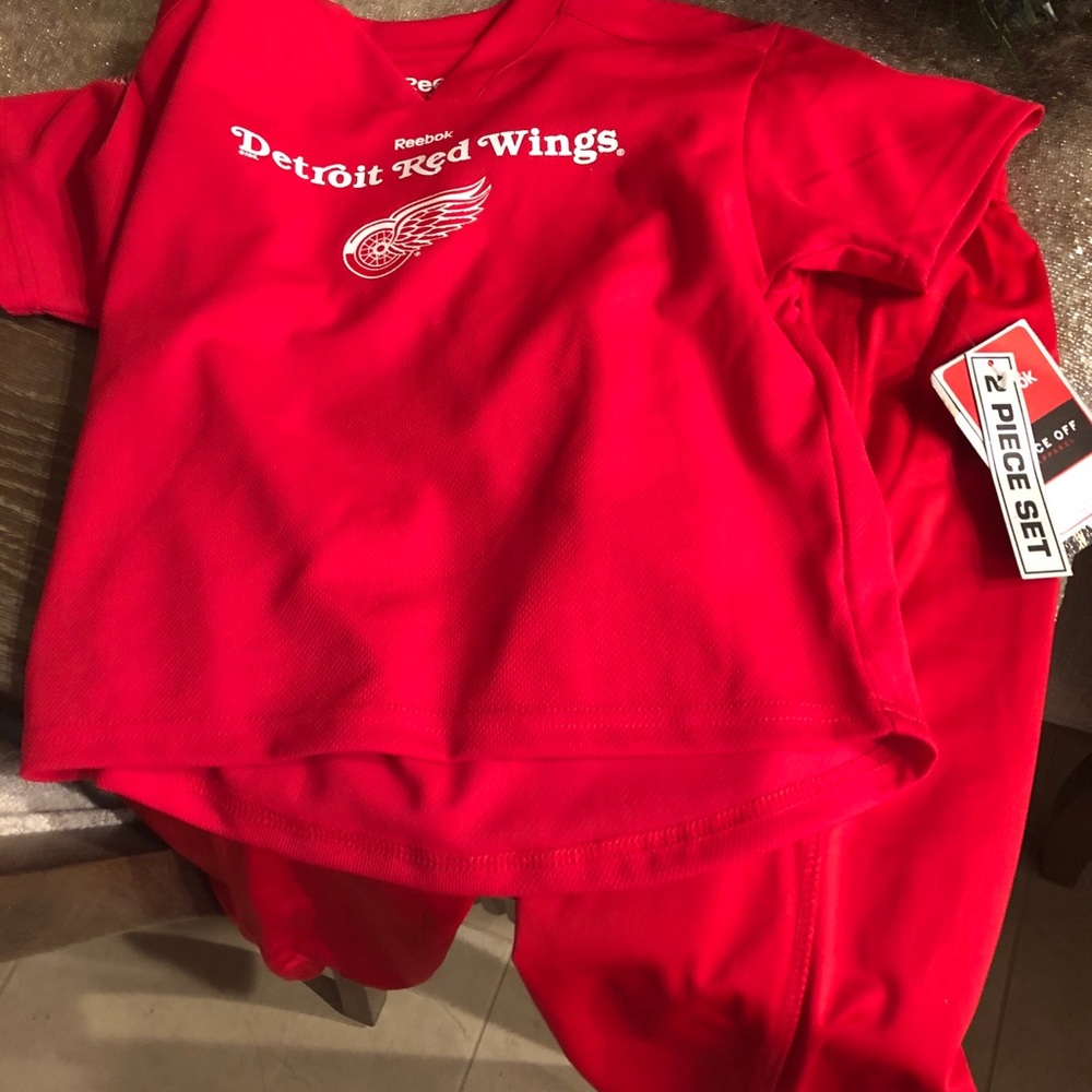 2 piece activewear little kids redwings